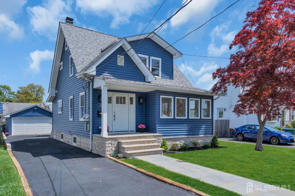 21 Market Street Edison, NJ 08817