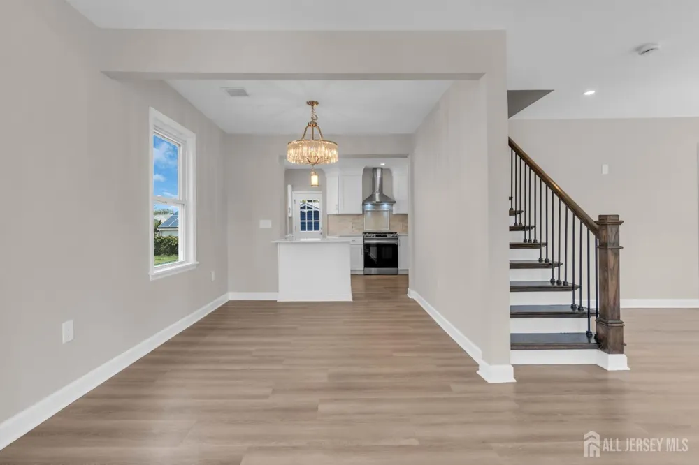 21 Market Street Edison, NJ 08817