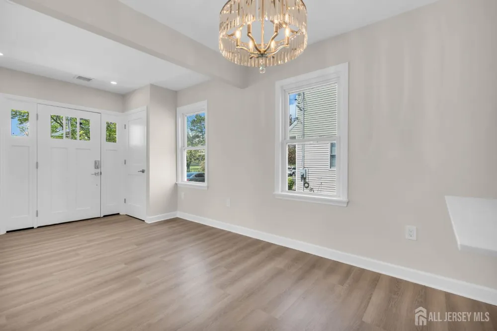 21 Market Street Edison, NJ 08817