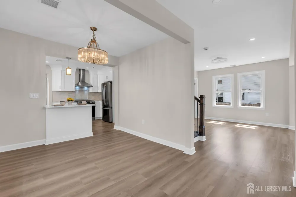 21 Market Street Edison, NJ 08817