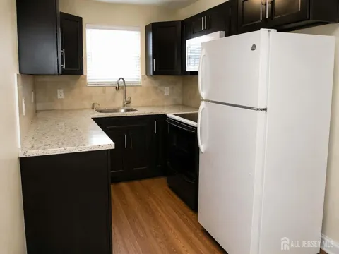 289 Main Street #4R