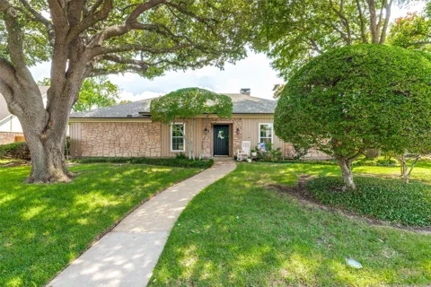 2212 Kirby Drive