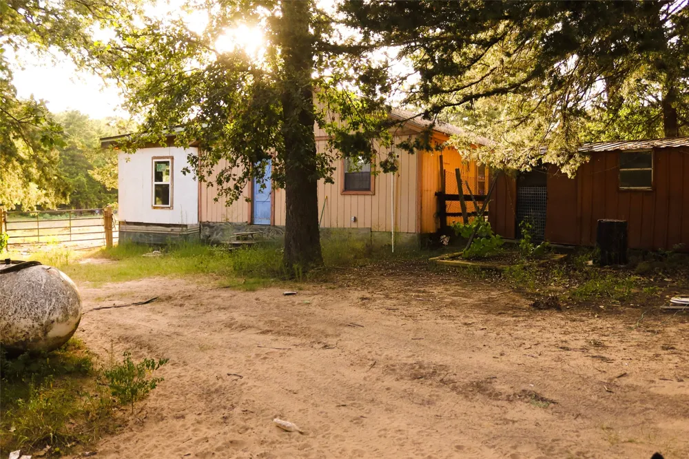 1325 County Road 263 #263 Gainesville, TX 76240