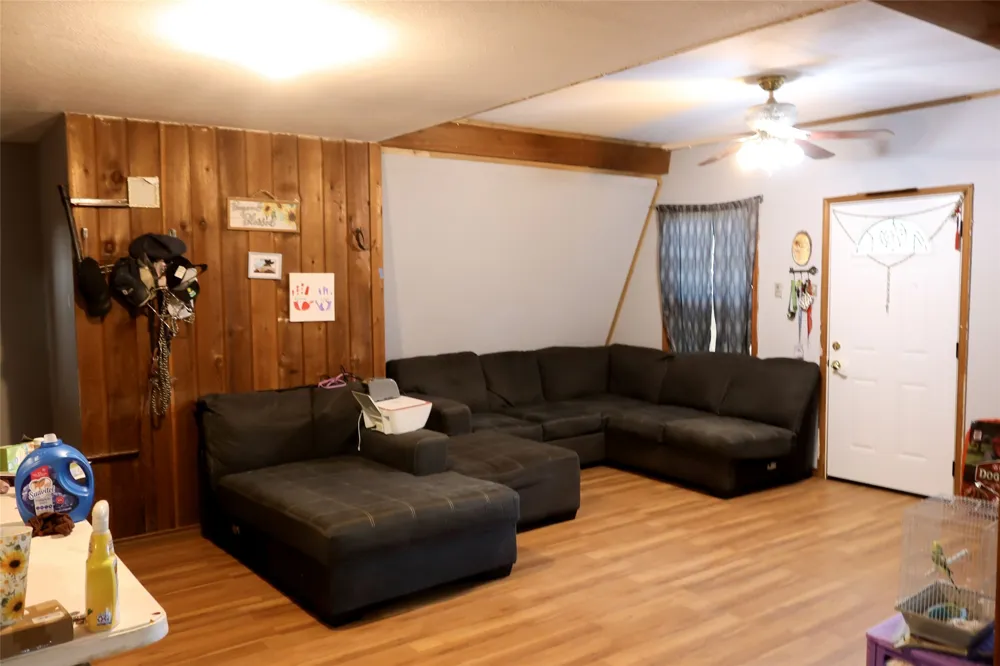 1325 County Road 263 #263 Gainesville, TX 76240