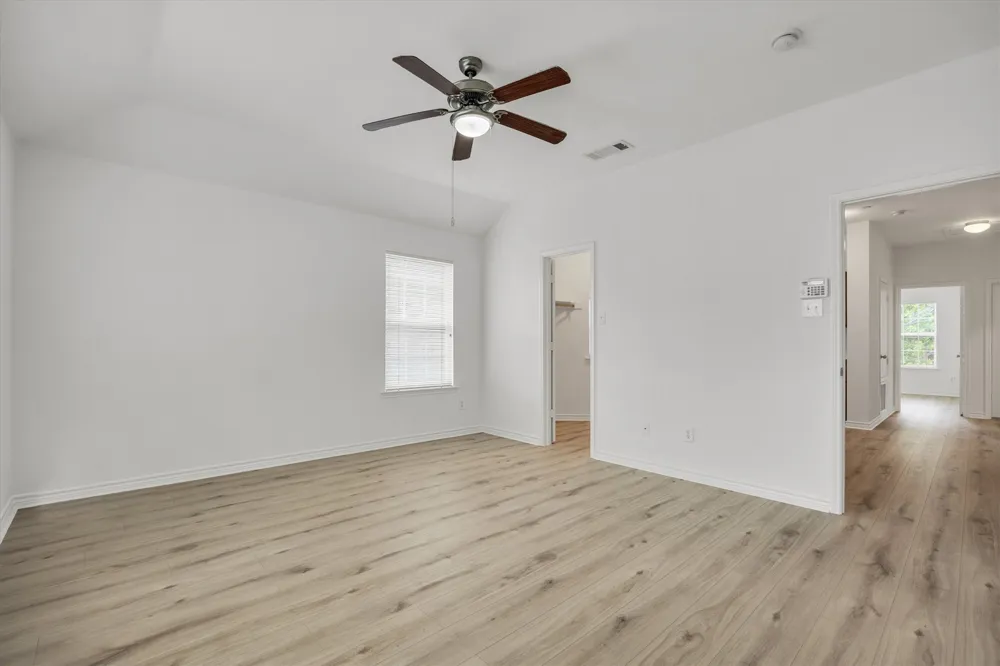 5824 Stone Mountain Road The Colony, TX 75056