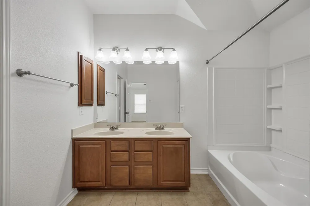 5824 Stone Mountain Road The Colony, TX 75056