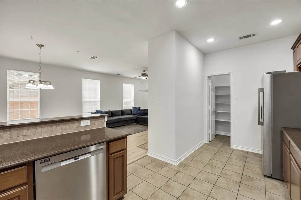 5824 Stone Mountain Road The Colony, TX 75056