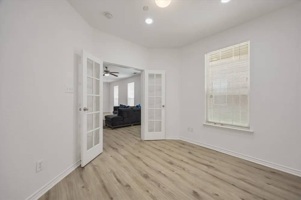 5824 Stone Mountain Road The Colony, TX 75056