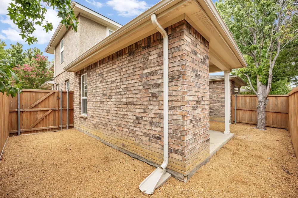 5824 Stone Mountain Road The Colony, TX 75056