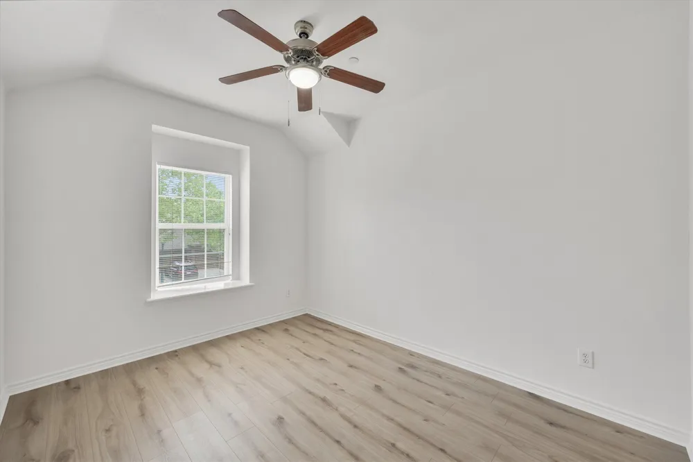 5824 Stone Mountain Road The Colony, TX 75056