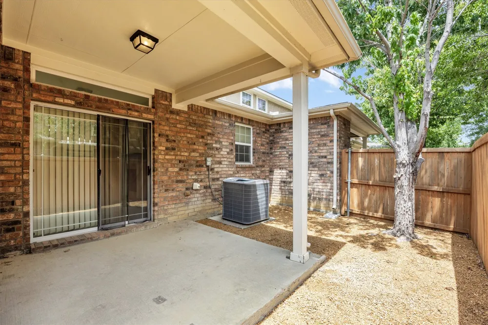 5824 Stone Mountain Road The Colony, TX 75056