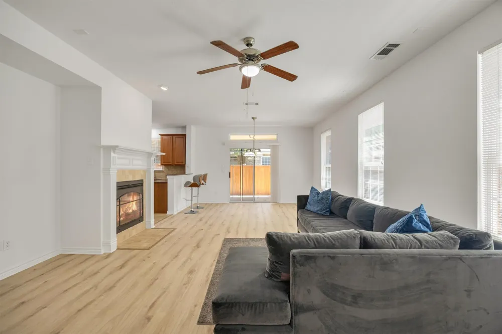 5824 Stone Mountain Road The Colony, TX 75056