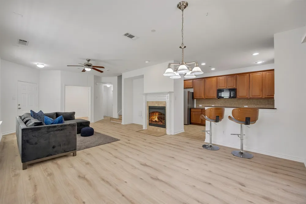 5824 Stone Mountain Road The Colony, TX 75056