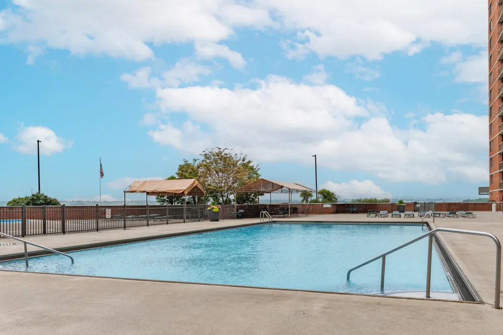 719 HARMON COVE TOWER Secaucus, NJ 07094