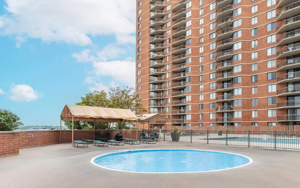 719 HARMON COVE TOWER Secaucus, NJ 07094