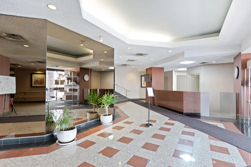719 HARMON COVE TOWER Secaucus, NJ 07094