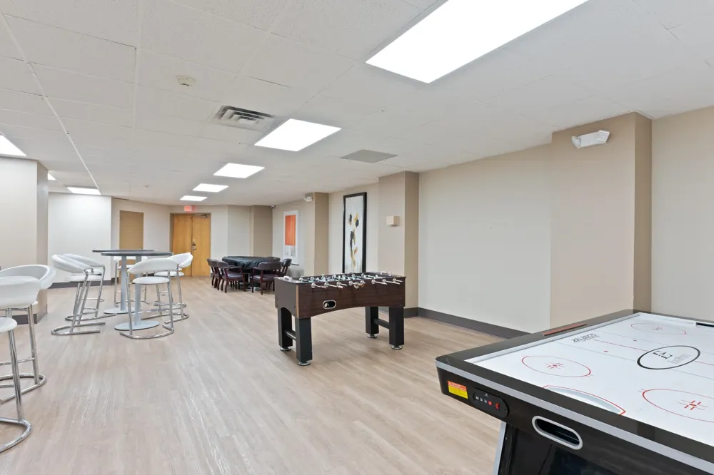 719 HARMON COVE TOWER Secaucus, NJ 07094