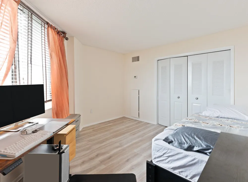 719 HARMON COVE TOWER Secaucus, NJ 07094