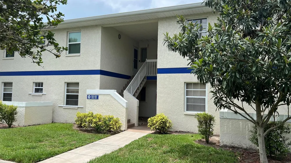 1532 SE Royal Green Cir O-201 Port St. Lucie, FL 34952