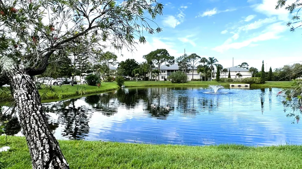 1532 SE Royal Green Cir O-201 Port St. Lucie, FL 34952