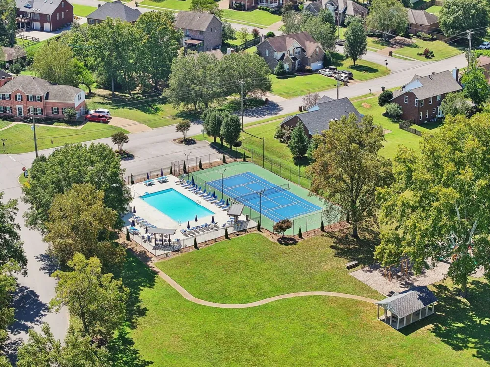 2402 Brookstone Pl Mount Juliet, TN 37122