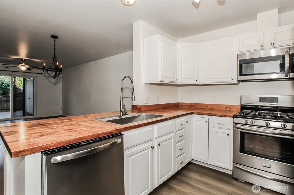 3311 New Hope Circle Bremerton, WA 98312