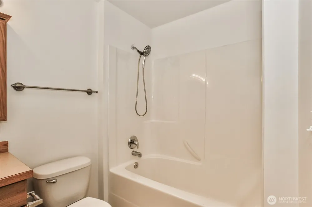 3311 New Hope Circle Bremerton, WA 98312