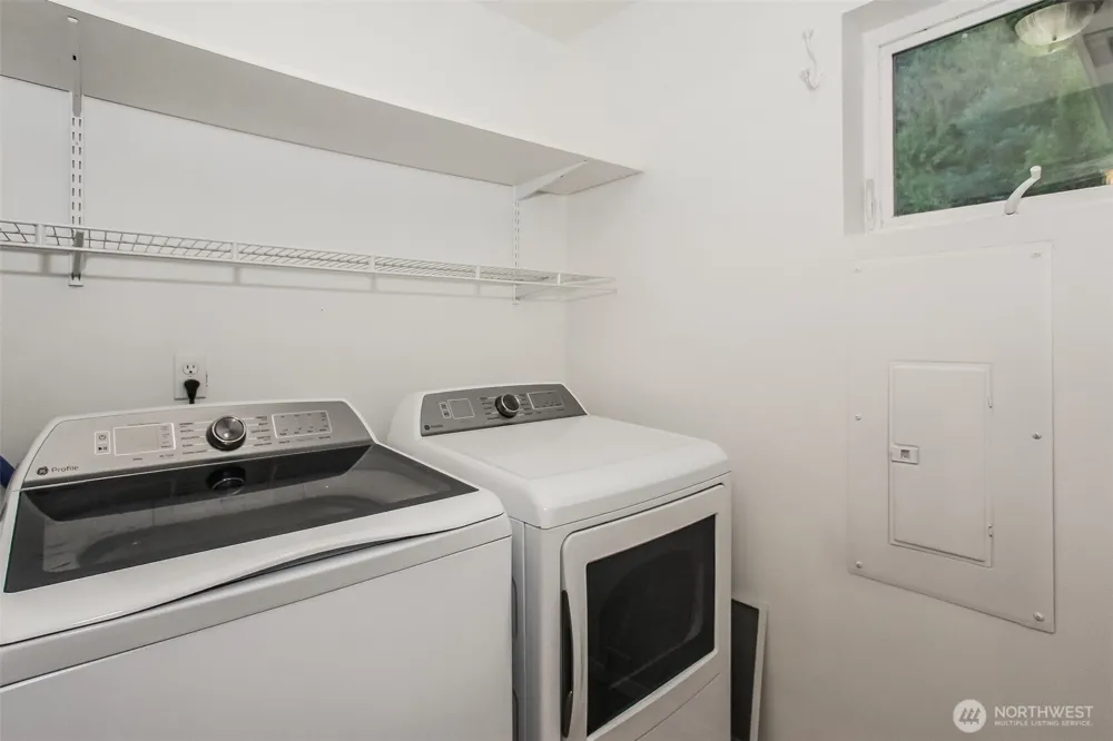 3311 New Hope Circle Bremerton, WA 98312