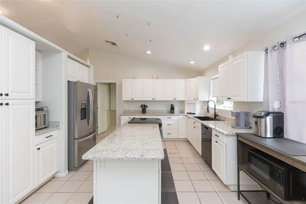 34299 BELT DRIVE Dade City, FL 33523