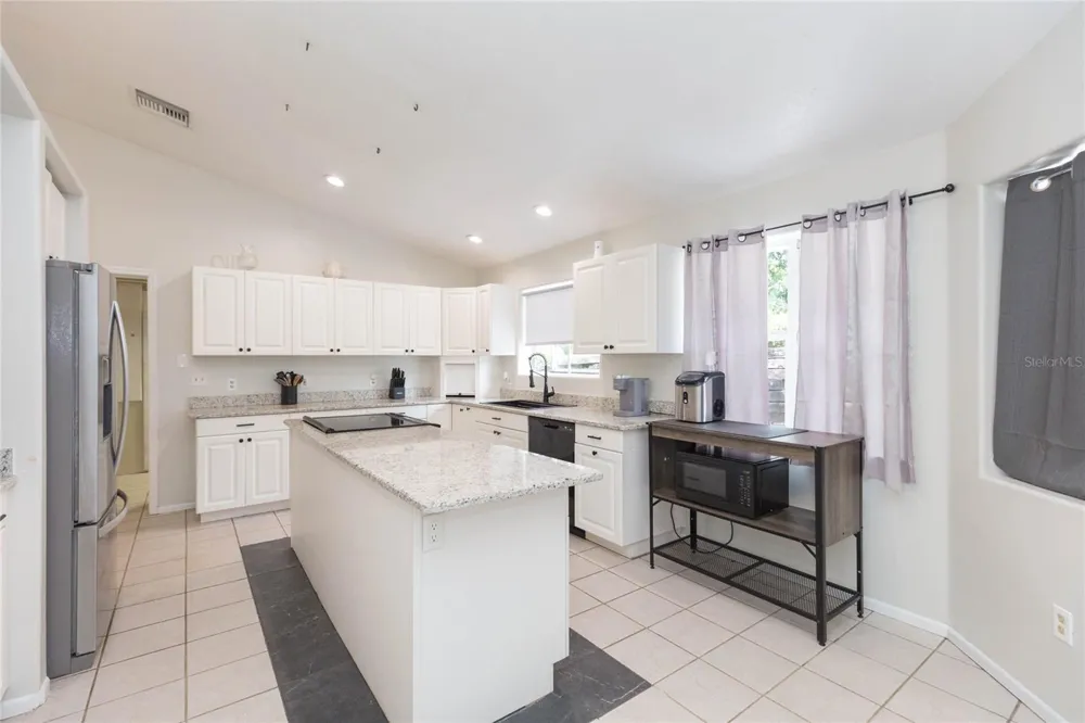 34299 BELT DRIVE Dade City, FL 33523