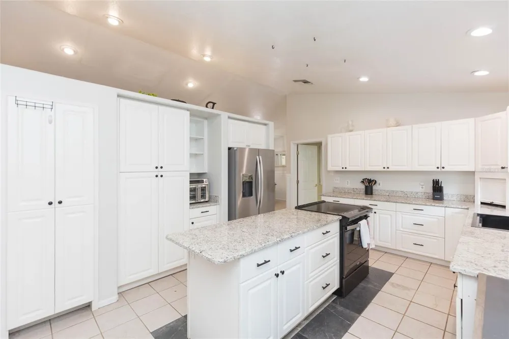 34299 BELT DRIVE Dade City, FL 33523