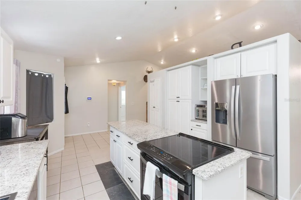 34299 BELT DRIVE Dade City, FL 33523