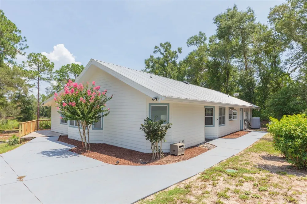 34299 BELT DRIVE Dade City, FL 33523