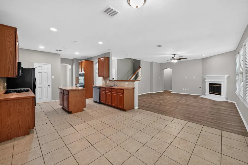 720 Big Horn Trail Crowley, TX 76036
