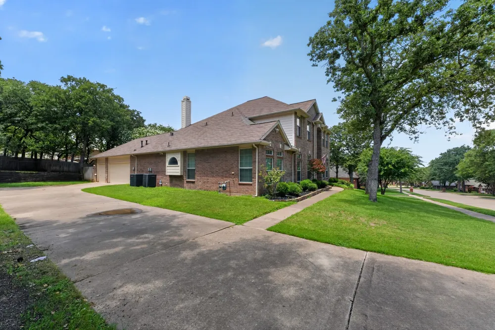 720 Big Horn Trail Crowley, TX 76036