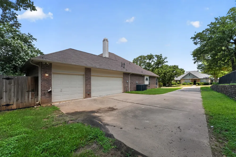720 Big Horn Trail Crowley, TX 76036