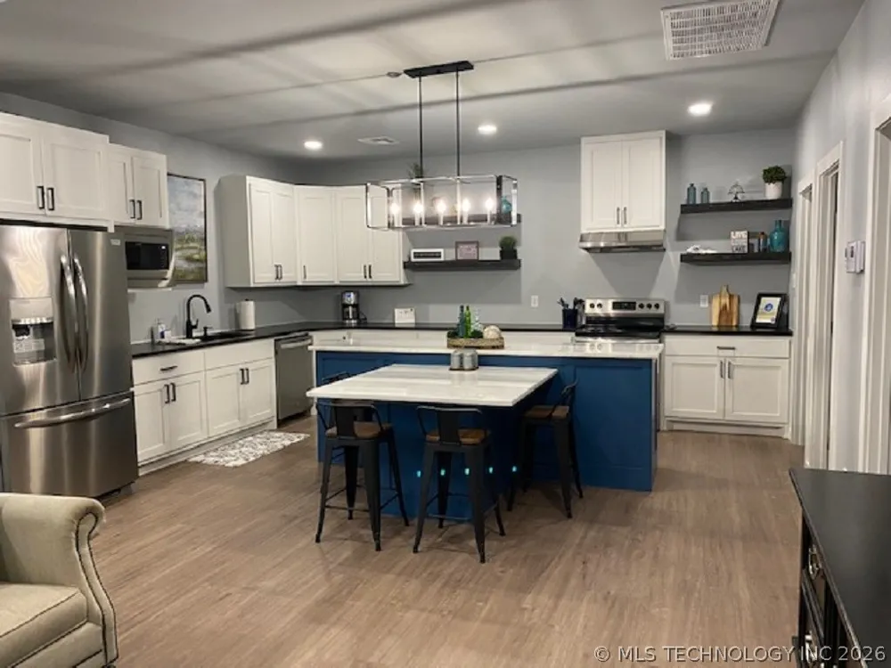 15 Elm Eufaula, OK 74432
