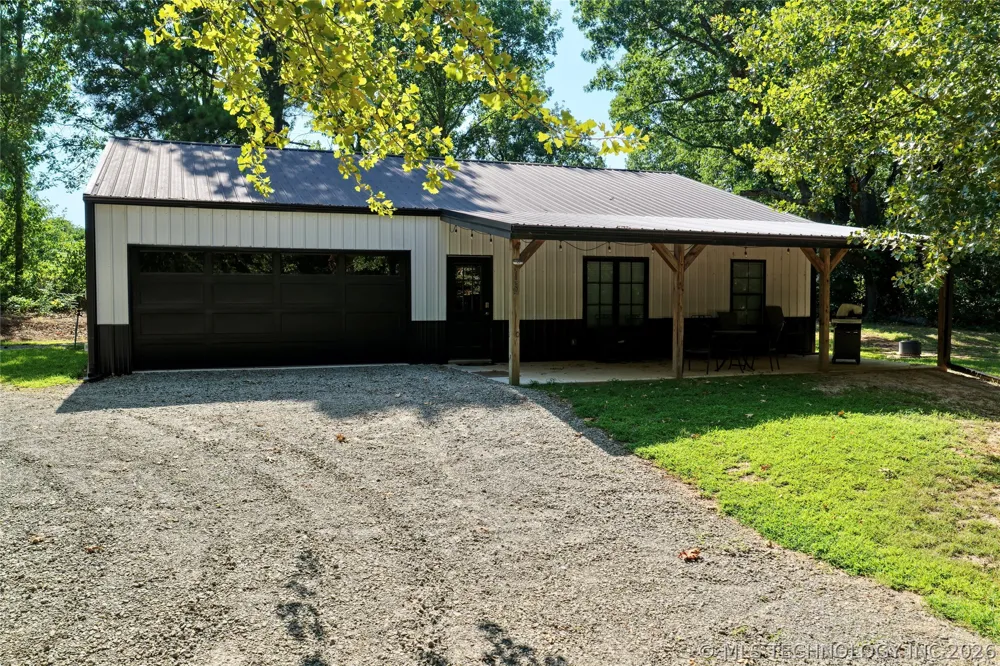 15 Elm Eufaula, OK 74432