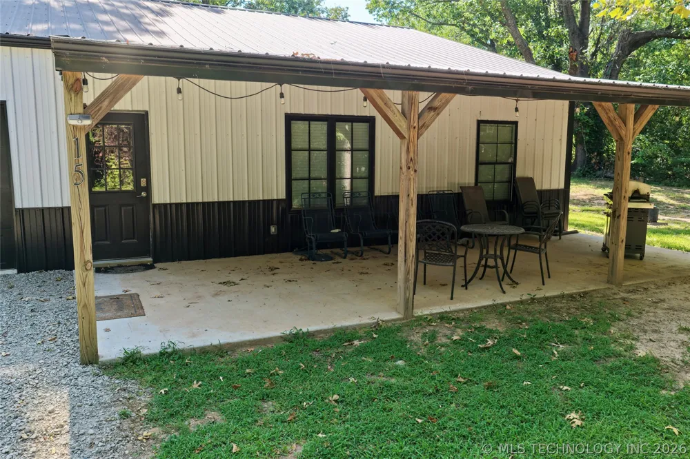 15 Elm Eufaula, OK 74432