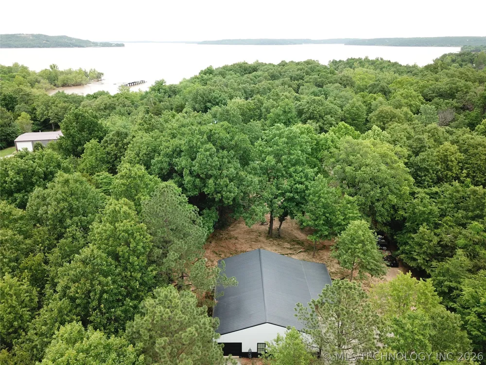 15 Elm Eufaula, OK 74432