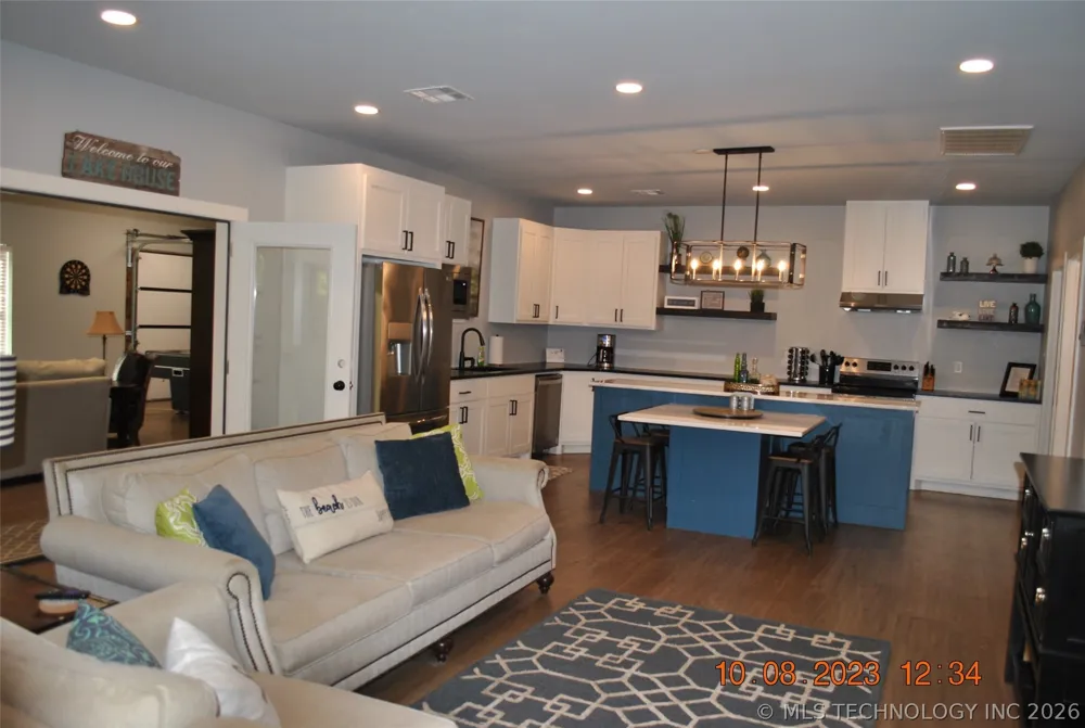 15 Elm Eufaula, OK 74432