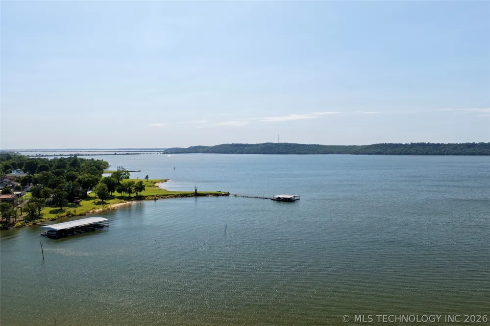 15 Elm Eufaula, OK 74432