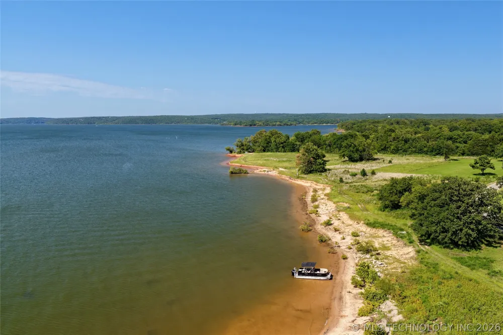15 Elm Eufaula, OK 74432