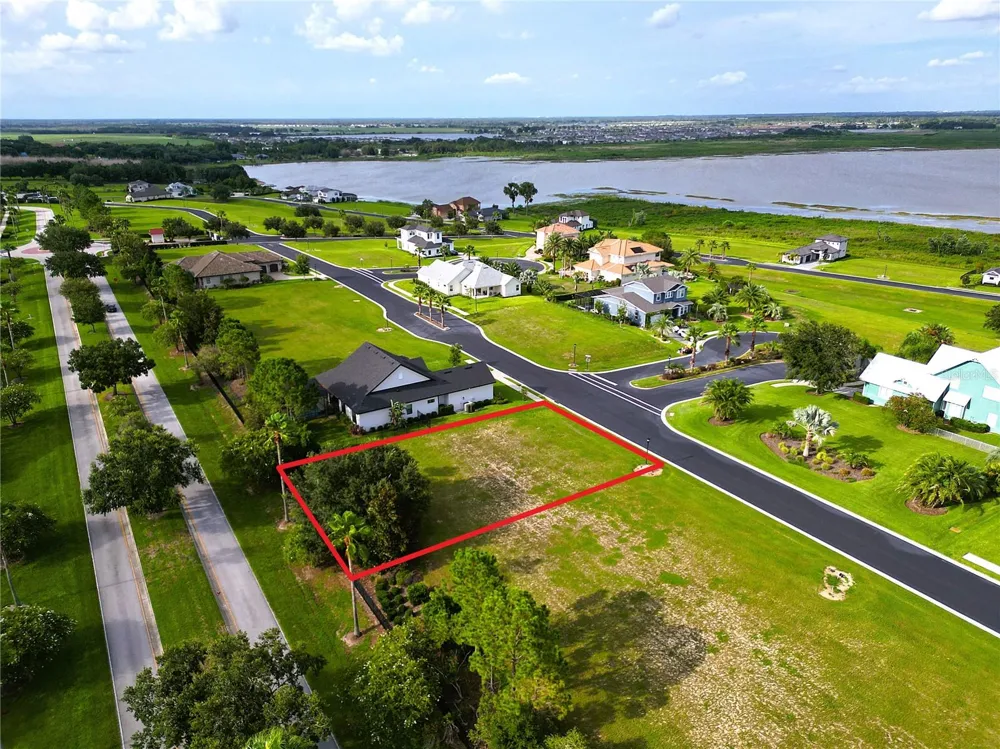 231 BLAZING STAR AVENUE Lake Alfred, FL 33850