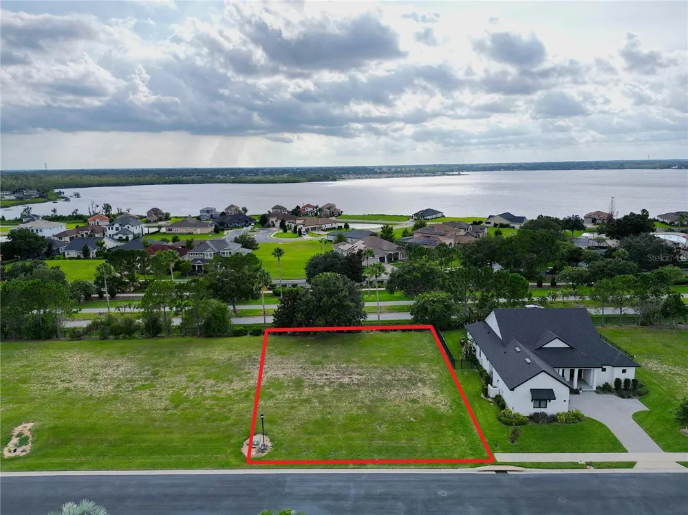 231 BLAZING STAR AVENUE Lake Alfred, FL 33850