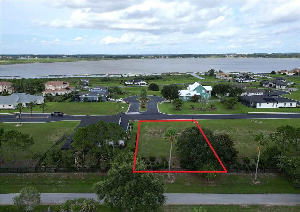 231 BLAZING STAR AVENUE Lake Alfred, FL 33850