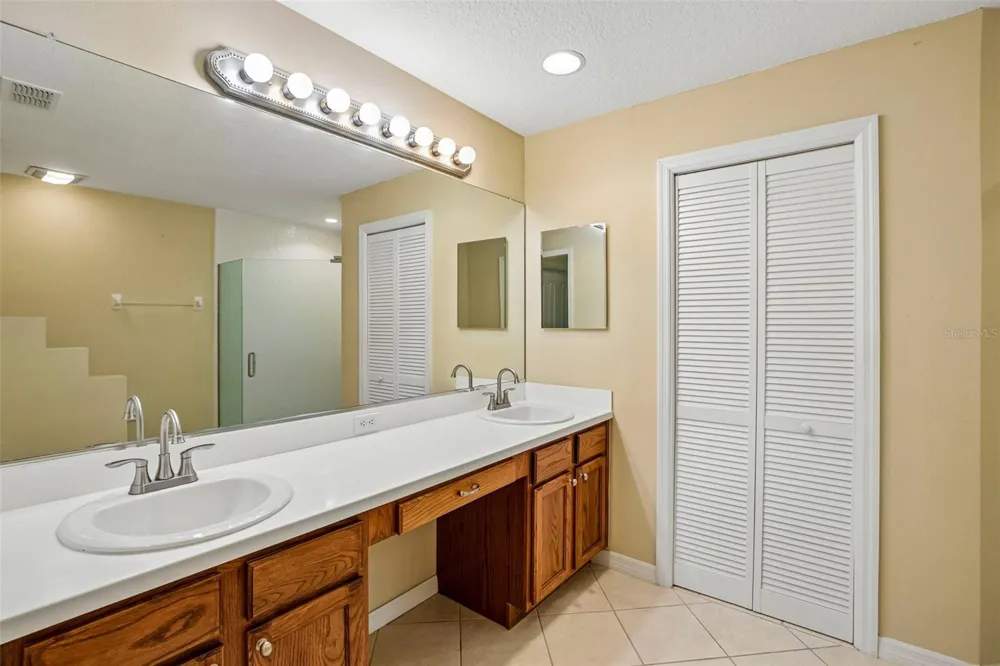 2008 GRANTHAM GREENS DRIVE Sun City Center, FL 33573