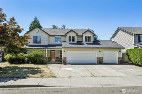 1612 SE 187th Place
