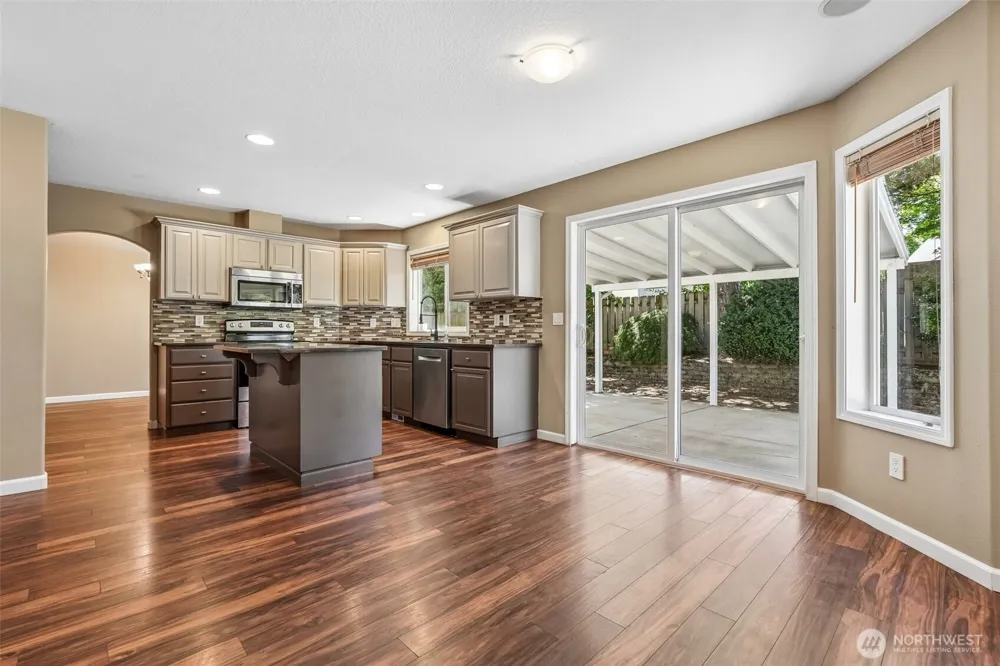 1612 SE 187th Place Vancouver, WA 98683