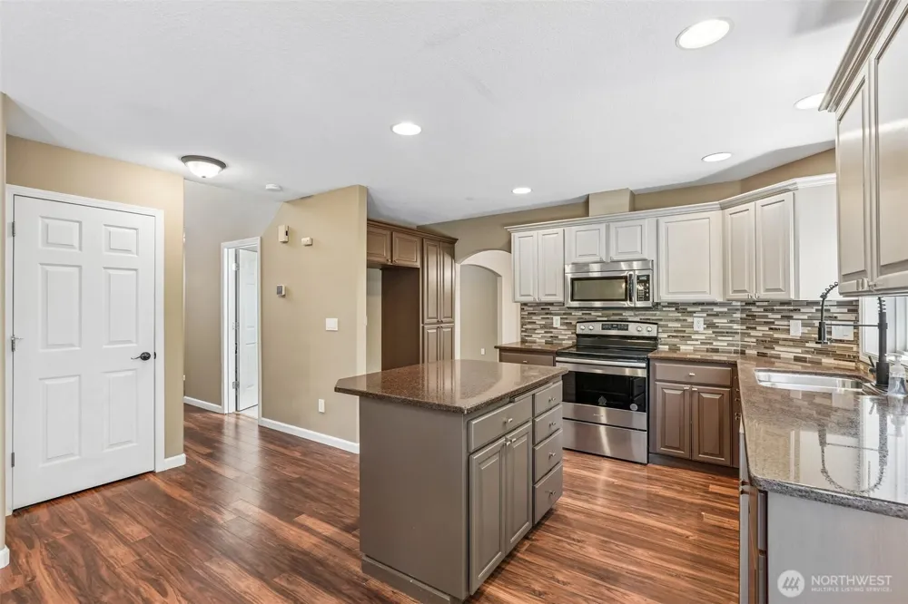 1612 SE 187th Place Vancouver, WA 98683